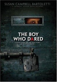 Cover image for The boy who dared